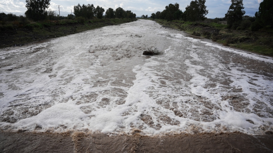 Λέσβος: Εικόνες καταστροφής από τη σφοδρή κακοκαιρία - Δείτε φωτογραφίες<br />
