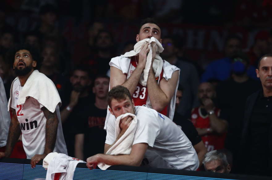 Σοκ στον Ολυμπιακό, ρήξη αχίλλειου τένοντα υπέστη ο Κίναν Έβανς: Θα απουσιάσει για μεγάλο χρονικό διάστημα από τα παρκέ Σοκ στον Ολυμπιακό, ρήξη αχίλλειου τένοντα υπέστη ο Κίναν Έβανς: Θα απουσιάσει για μεγάλο χρονικό διάστημα από τα παρκέ - Δείτε βίντεο