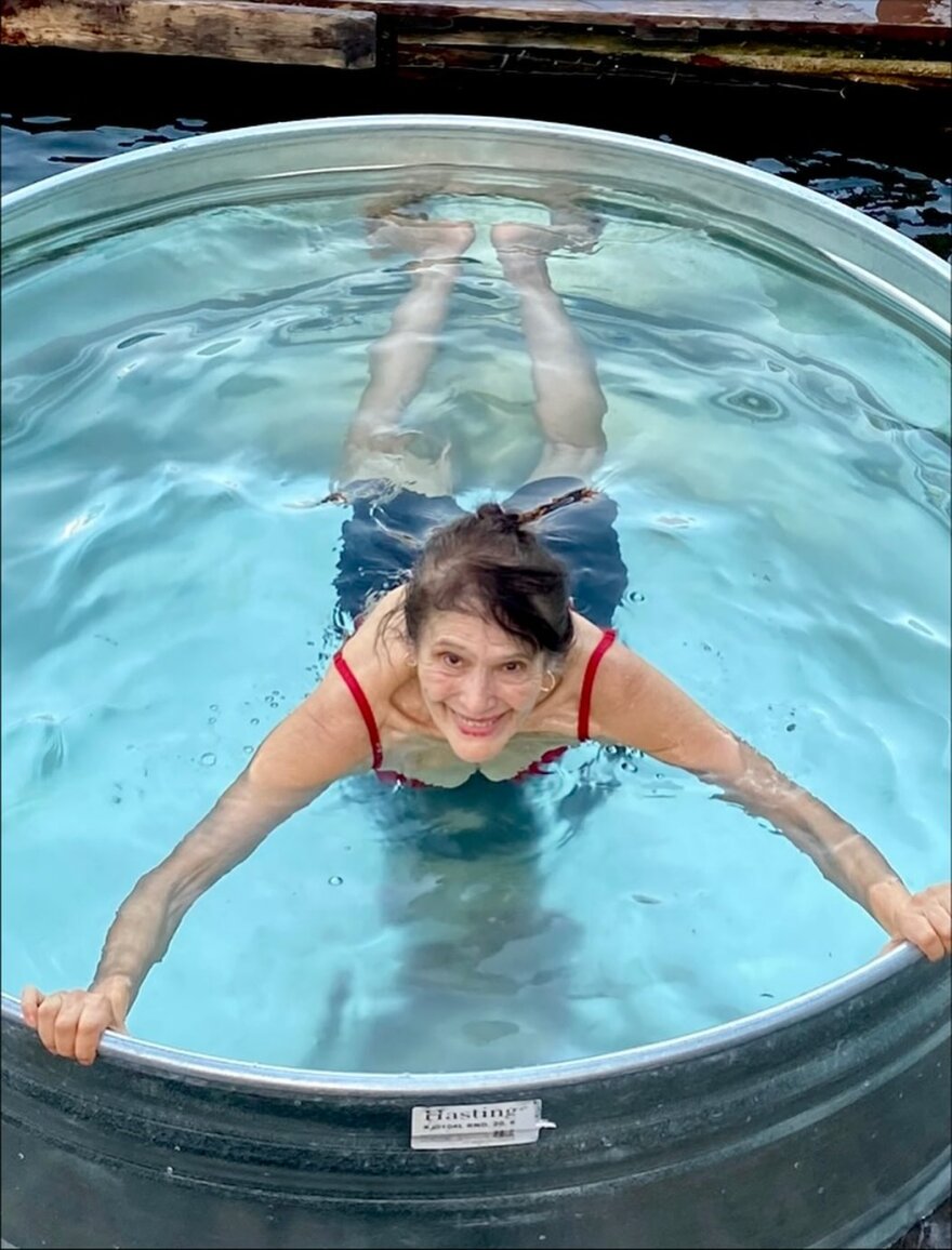 Έλενα Κρίστενσεν: Η φωτογραφία με τη μητέρα της από τα παιδικά της χρόνια