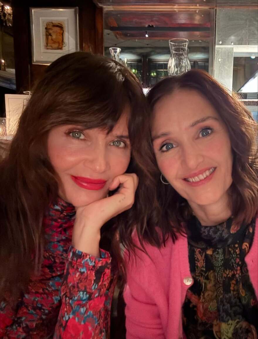 Έλενα Κρίστενσεν: Η φωτογραφία με τη μητέρα της από τα παιδικά της χρόνια