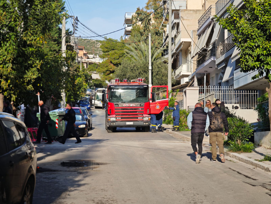 Συναγερμός στη Νίκαια: Έκαψαν το αυτοκίνητο και πέταξαν χειροβομβίδα στο σπίτι αρχιφύλακα του Κορυδαλλού