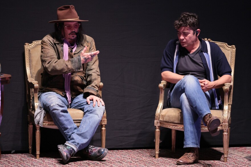 Ο Τζόνι Ντεπ ανακηρύχθηκε «διακεκριμένος επισκέπτης» στη Λα Πλάτα και παρέλαβε το «κλειδί της πόλης»