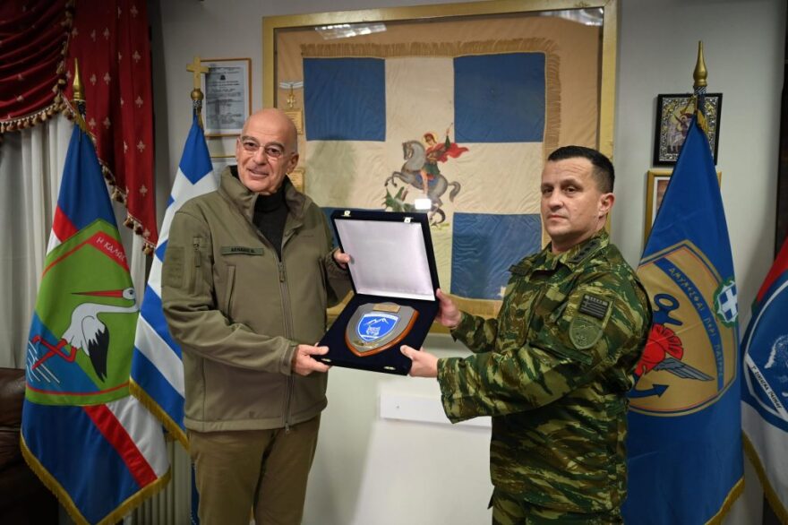 Δένδιας: Οι Ένοπλες Δυνάμεις φρουρούν τα όρια της επικράτειας και παρέχουν αίσθημα ασφάλειας στους πολίτες