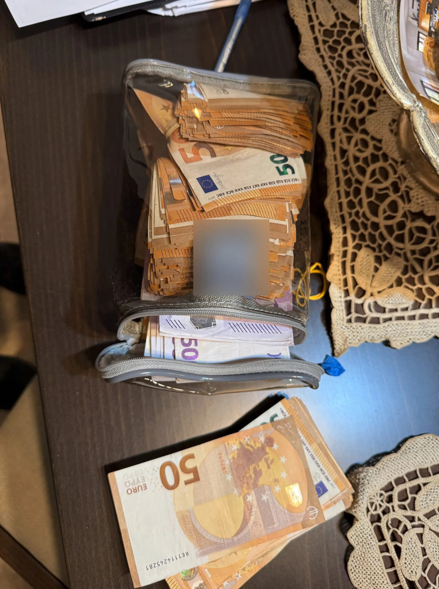 Συνελήφθη επιχειρηματίας που υποσχόταν «επενδύσεις» σε παιχνίδια καζίνο - Το κύκλωμα άρπαξε πάνω από 1 εκατ. ευρώ, βρέθηκαν και διαμάντια