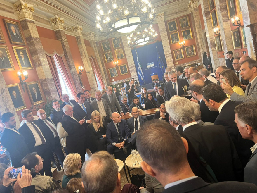 Mitsotaki's pun on the elections with ND MPs: 