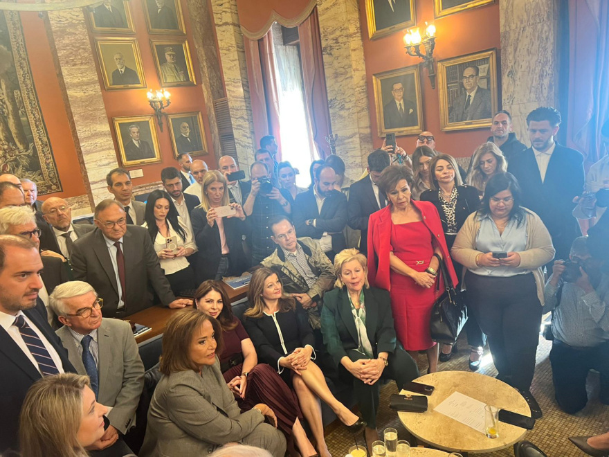 Mitsotaki's pun on the elections with ND MPs: 