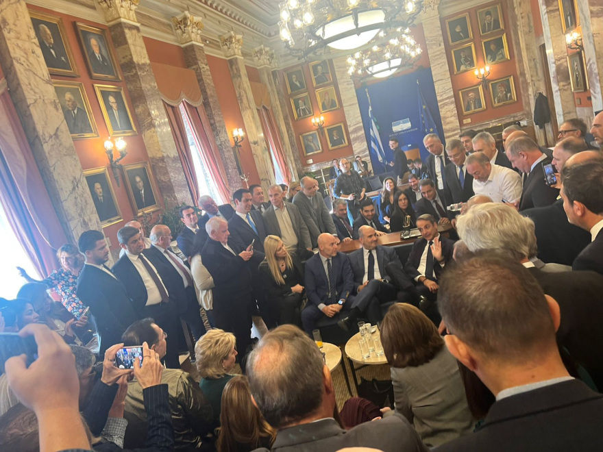 Mitsotaki's pun on the elections with ND MPs: 