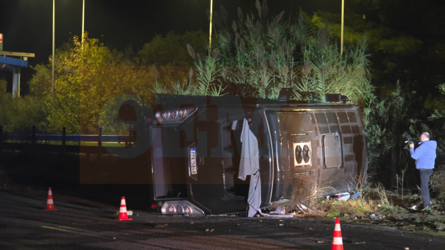 Ελιγμό για να αποφύγει σκύλο έκανε ο οδηγός του λεωφορείου που ανατράπηκε στον Βόλο - «Χάθηκε το φως από τα μάτια μας» λένε οι επιβάτες
