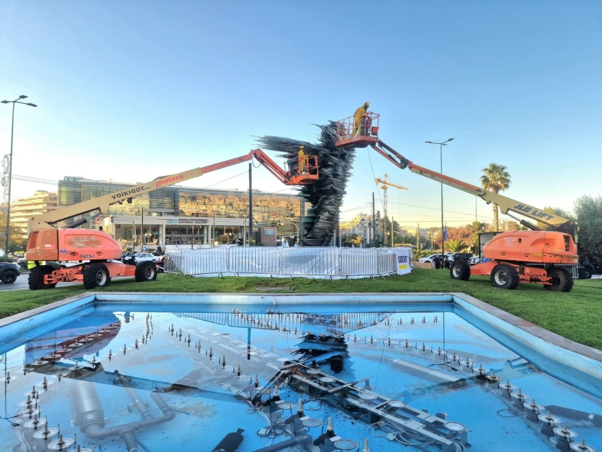 «Δρομέας»: Καθαρίστηκε το εμβληματικό γλυπτό της Βασιλίσσης Σοφίας – Δείτε βίντεο 