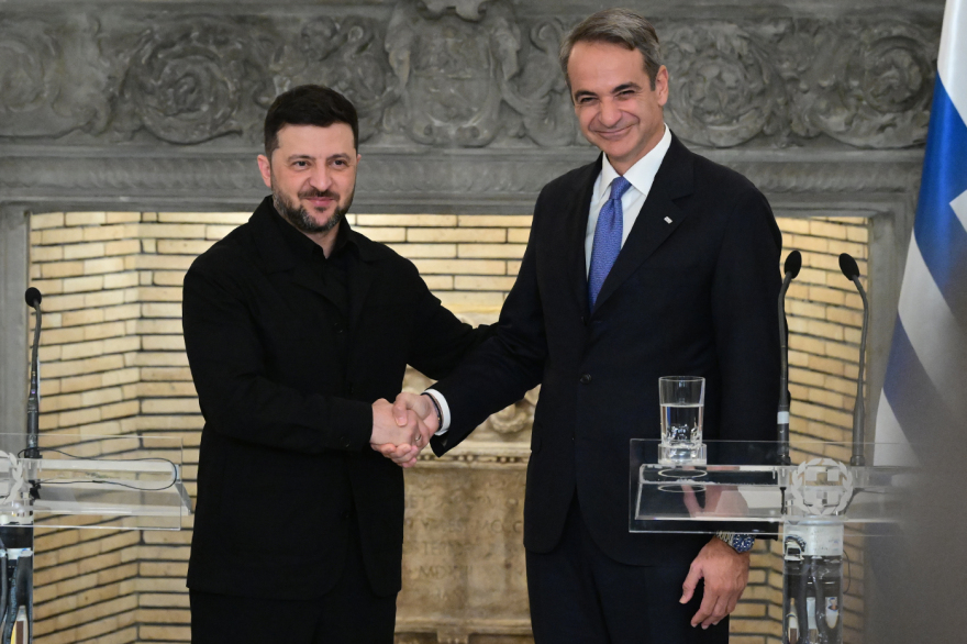 Οι έξι ώρες του Ζελένσκι στην Αθήνα: Ενεργοποιείται άμεσα ο Κάθετος Διάδρομος Ελλάδας - Ουκρανίας, ελληνικό ενδιαφέρον για τα θαλάσσια drones