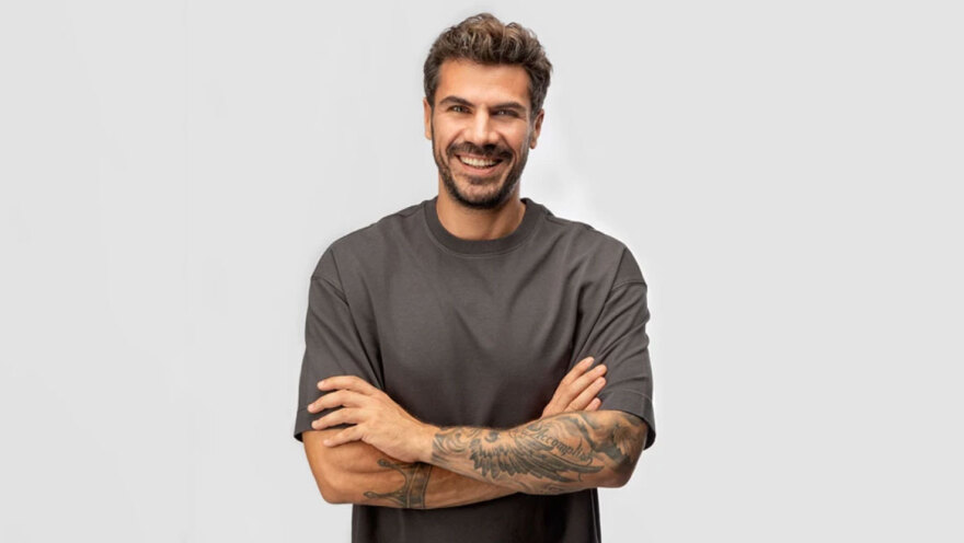 Hi Protein: 120 πρωτεϊνικές συνταγές από τον Άκη Πετρετζίκη