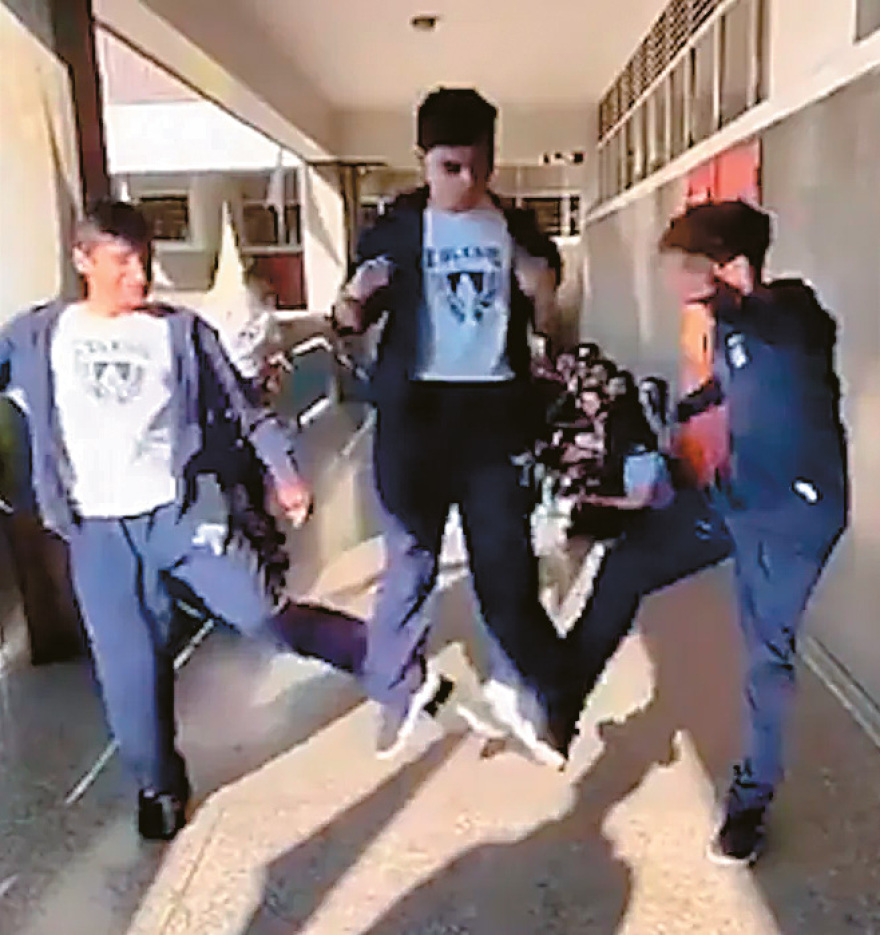 Από το «αμάσητο μπέργκερ», στο παιχνίδι της ασφυξίας: Ποια είναι τα πιο ακραία challenges που κάνουν οι έφηβοι