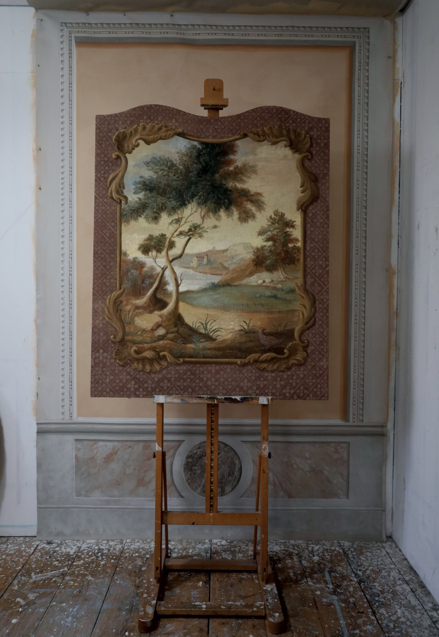 Lucinda Oakes: Ζωγραφική πέρα από τους καμβάδες