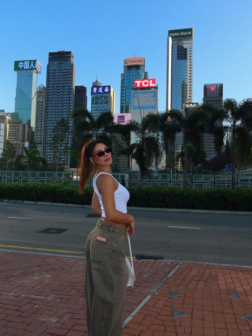 Μαριαλένα Ρουμελιώτη - Σάκης Κατσούλης: Το φωτογραφικό άλμπουμ από το ταξίδι τους στο Χονγκ Κονγκ