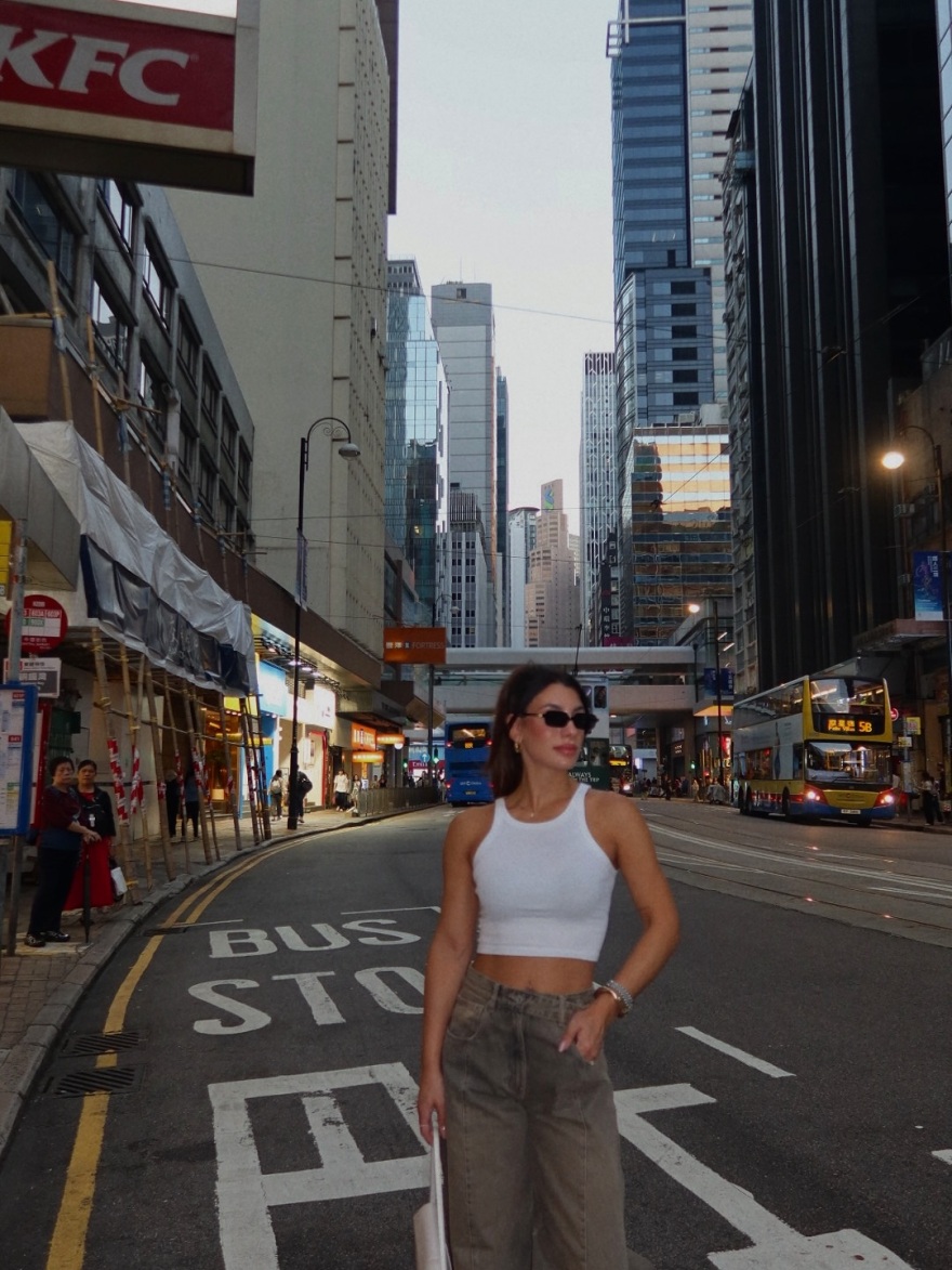 Μαριαλένα Ρουμελιώτη - Σάκης Κατσούλης: Το φωτογραφικό άλμπουμ από το ταξίδι τους στο Χονγκ Κονγκ