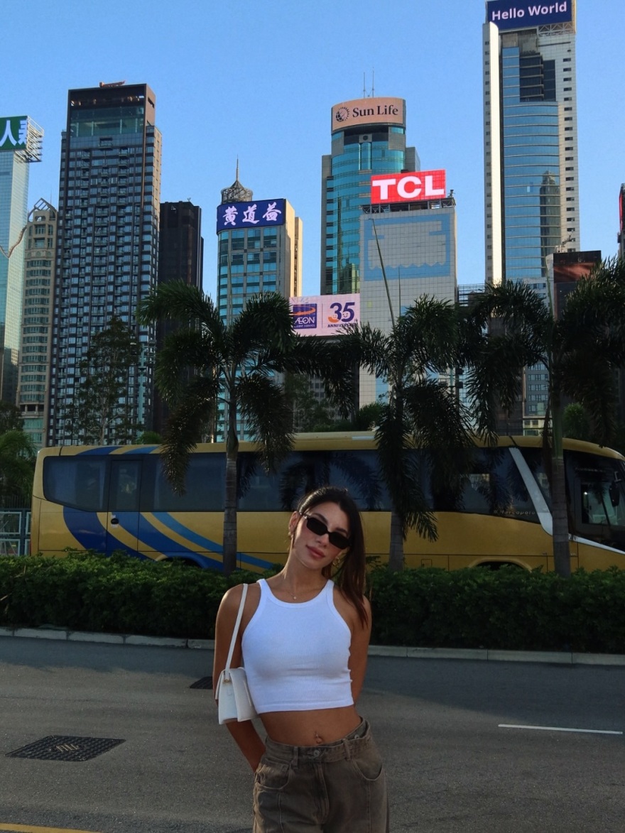 Μαριαλένα Ρουμελιώτη - Σάκης Κατσούλης: Το φωτογραφικό άλμπουμ από το ταξίδι τους στο Χονγκ Κονγκ