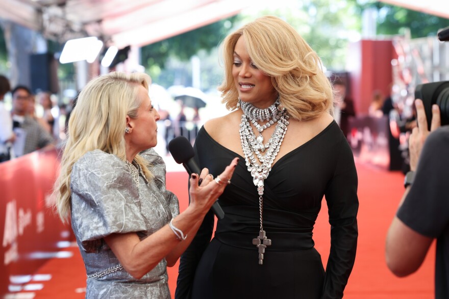 Εντυπωσίασε η Τάιρα Μπανκς στην τελευταία της δημόσια εμφάνιση - Τι υποστηρίζει για τα κιλά και την εικόνα της