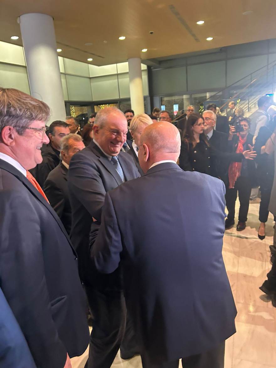 Η Κίνα θέλει να συνεργαστεί και δεν κάνει γεωπολιτικές μανούβρες, λέει ο Κινέζος πρέσβης