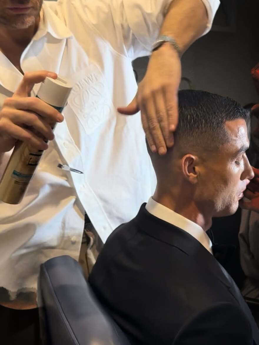 Βίντεο: Ο Δημήτρης Γιαννέτος χτένισε τον Ρονάλντο και τη Ροντρίγκεζ για το επίσημο δείπνο του Τραμπ