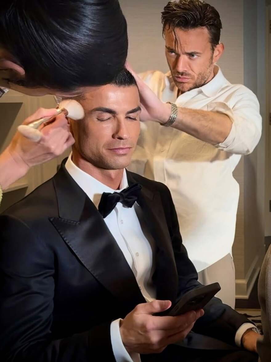 Βίντεο: Ο Δημήτρης Γιαννέτος χτένισε τον Ρονάλντο και τη Ροντρίγκεζ για το επίσημο δείπνο του Τραμπ