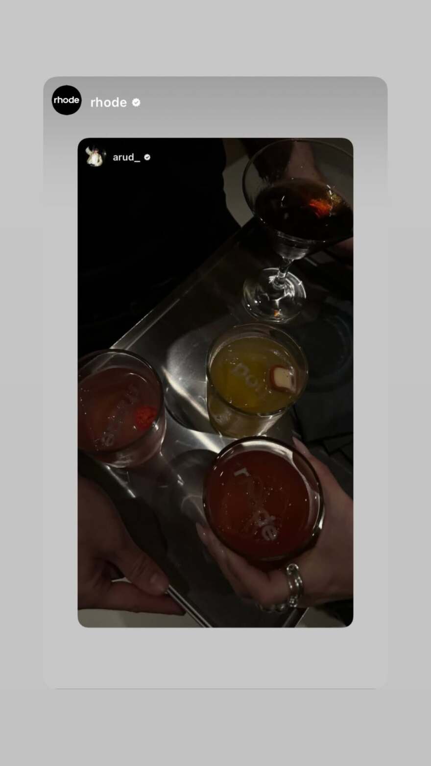 Η Χέιλι Μπίμπερ έκλεισε τα 29 - Το πάρτι γενεθλίων και η εντυπωσιακή τούρτα