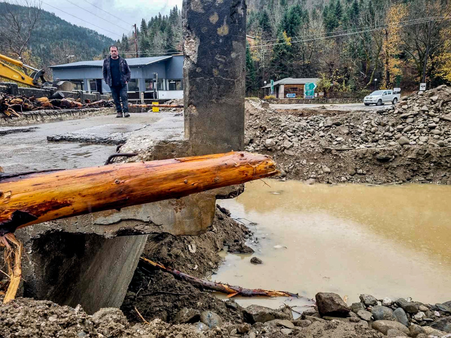 Εικόνες από το σαρωτικό πέρασμα της κακοκαιρίας στη Δυτική Ελλάδα - Πλημμυρισμένα σπίτια, κατεστραμμένοι δρόμοι και κατολισθήσεις