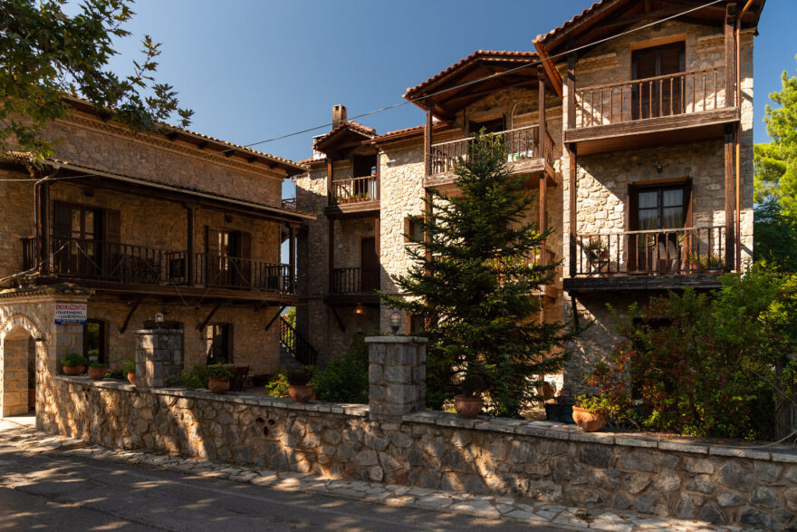 Χριστούγεννα σε 5 χωριά της Στερεάς Ελλάδας - Προτάσεις για κοντινές και εορταστικές αποδράσεις