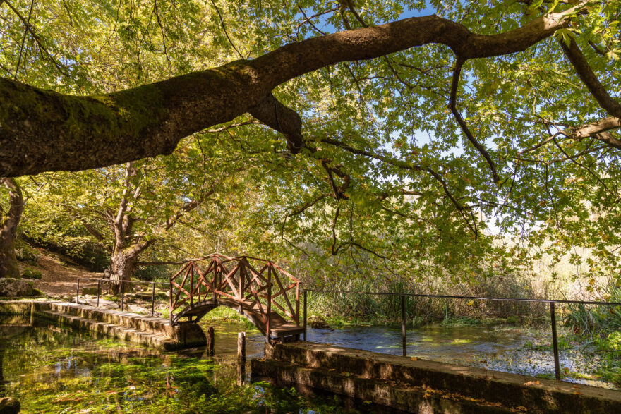 Χριστούγεννα σε 5 χωριά της Στερεάς Ελλάδας - Προτάσεις για κοντινές και εορταστικές αποδράσεις