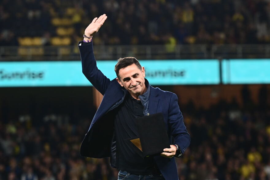 Στο «πόδι» η Νέα Φιλαδέλφεια για τον Χιμένεθ, τιμήθηκε από Μάριο Ηλιόπουλο και Original - Δείτε βίντεο και φωτογραφίες