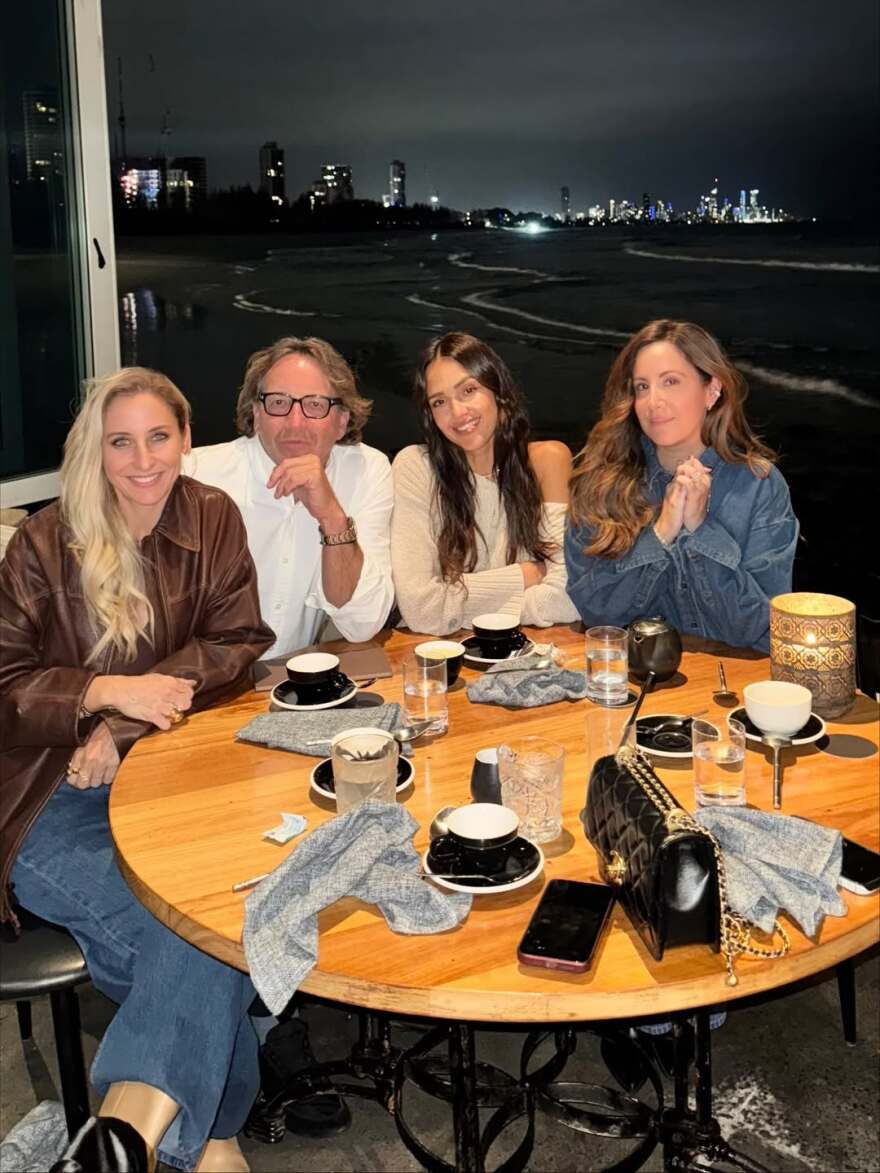 H Τζέσικα Άλμπα νοσταλγεί τις διακοπές της στην Αυστραλία και το μπικίνι της - Δείτε φωτογραφίες