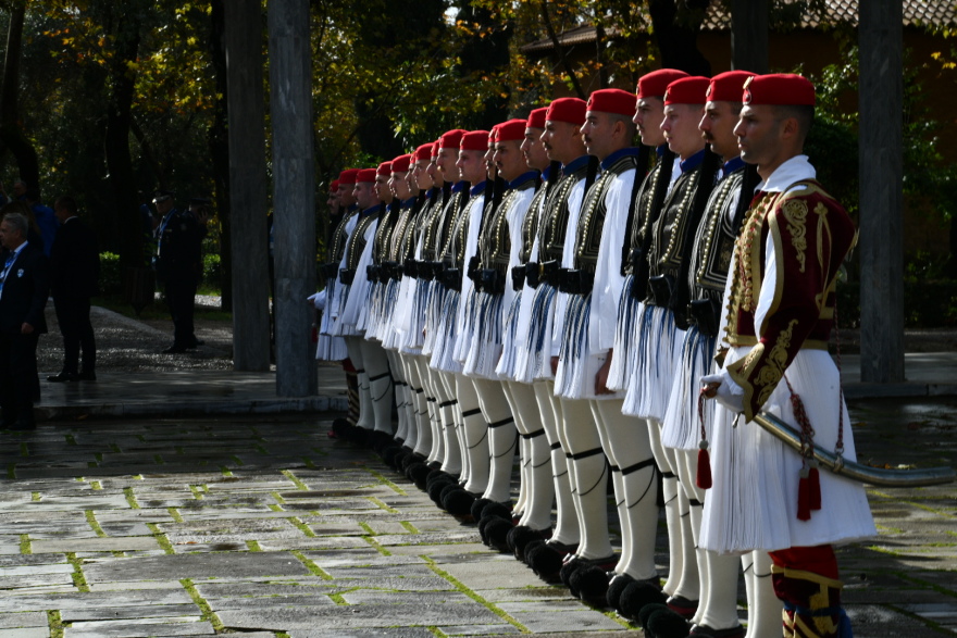 Ξεκίνησε το ταξίδι της Ολυμπιακής Φλόγας για τους Χειμερινούς Αγώνες - Για πρώτη φορά η αφή έγινε μέσα στο Μουσείο της Αρχαίας Ολυμπίας