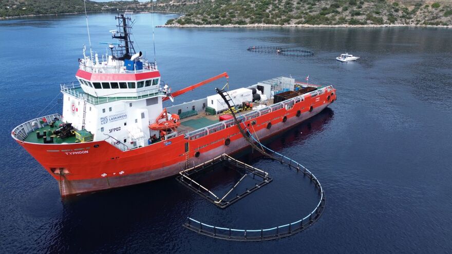 Ίδρυμα Λασκαρίδη και Healthy Seas καθάρισαν εγκαταλελειμμένη ιχθυοκαλλιέργεια στα Μέθανα