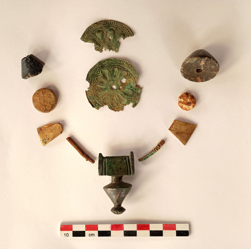 Εντυπωσιακά ευρήματα σε νεκροταφείο αρχαϊκών και κλασικών χρόνων στη Φθιώτιδα: Η αρχόντισσα με το ανεστραμμένο διάδημα