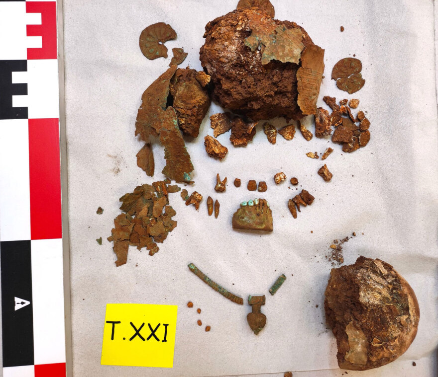 Εντυπωσιακά ευρήματα σε νεκροταφείο αρχαϊκών και κλασικών χρόνων στη Φθιώτιδα: Η αρχόντισσα με το ανεστραμμένο διάδημα