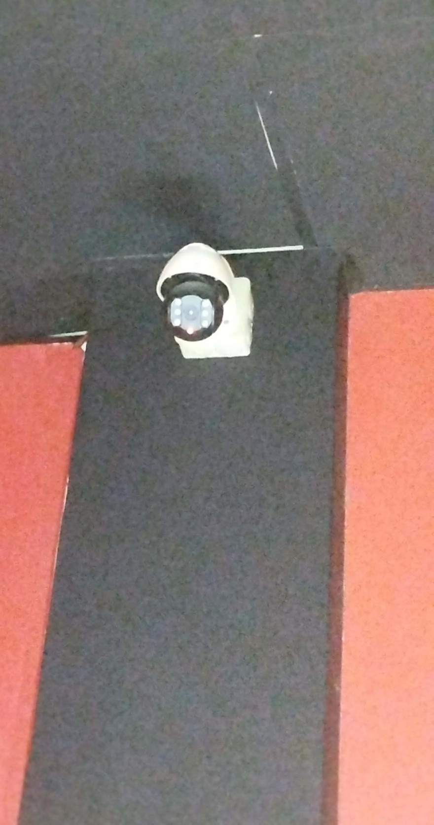 Η ΕΛΑΣ βρήκε έβαλε λουκέτο σε κατάστημα με «φρουτάκια» στην Αθήνα - 4 συλλήψεις