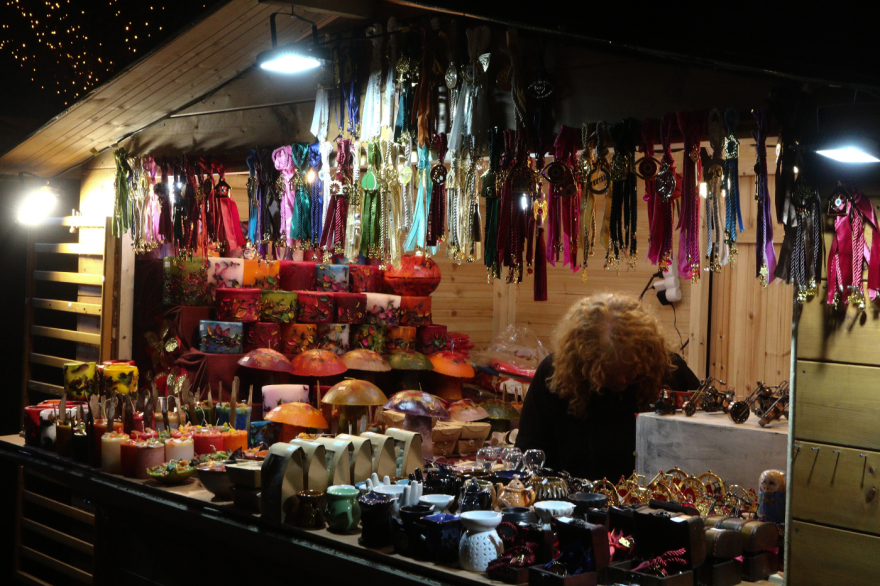 Ένα Χριστουγεννιάτικο Χωριό στο κέντρο της Αθήνας - Δείτε τις εκπλήξεις που κρύβει για μικρούς και μεγάλους