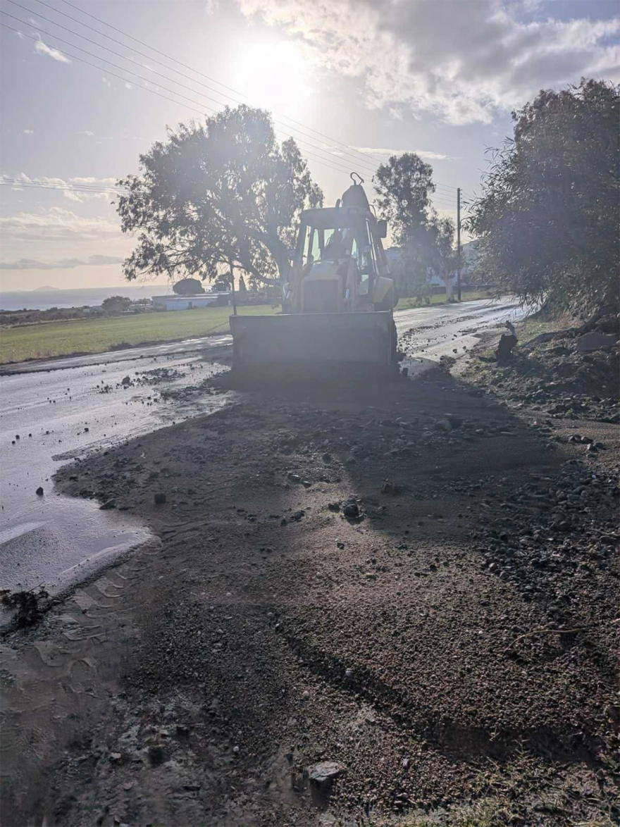 Kακοκαιρία Adel: Μεγάλες ζημιές στη Σαντορίνη - Κατολισθήσεις, πλημμύρες και κατάρρευση τοιχίου