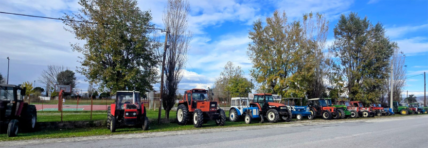 Ξεκίνησαν οι αγροτικές κινητοποιήσεις με μπλόκα σε Λάρισα, Καρδίτσα και Τρίκαλα