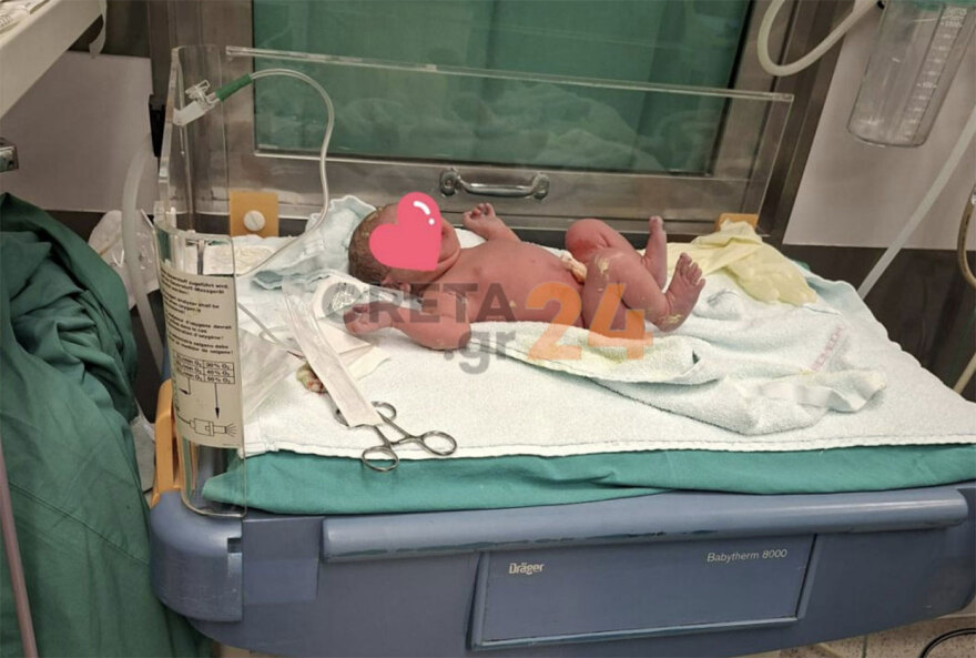 Ηράκλειο: Γέννησε μέσα στο αυτοκίνητο στη θέση του συνοδηγού - «Πέτρο, ηρέμησε και τρέχα», είπε στον άνδρα της 