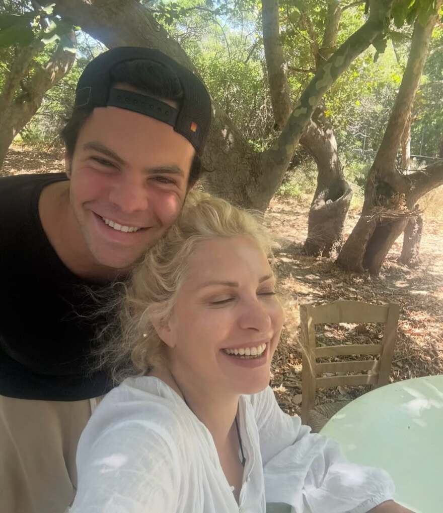 Η Ελένη Μενεγάκη ευχήθηκε στον γιο της, Άγγελο Λάτσιο για τα 23α γενέθλιά του 