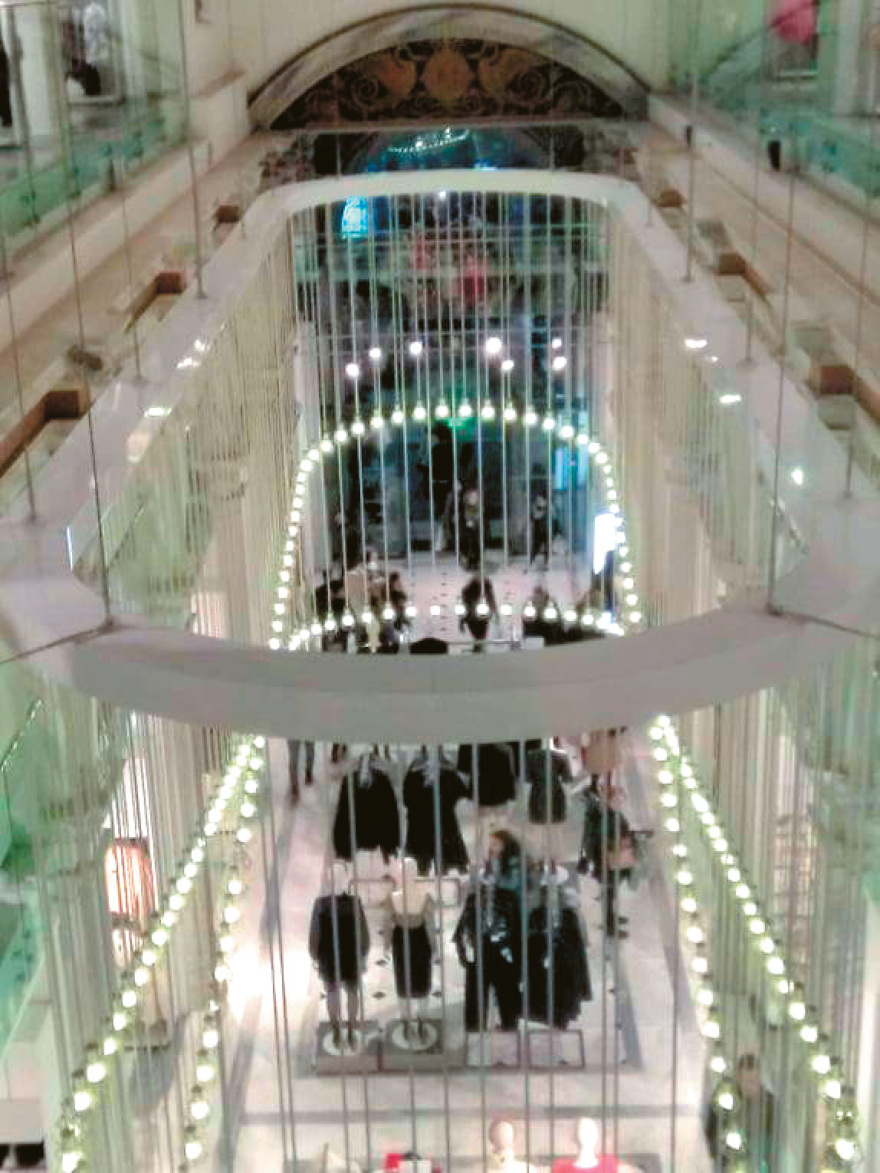 Οδός Ερμού: Η ιστορία του δρόμου που άνοιξε το 1833 και είναι σήμερα ο 15ος ακριβότερος στον κόσμο