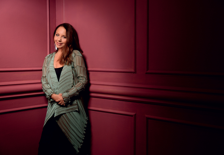 Δάφνη Βαλέντε, 40 χρόνια ιστορίες μόδας: «Η δημιουργία έρρεε πάντα στο αίμα μου»