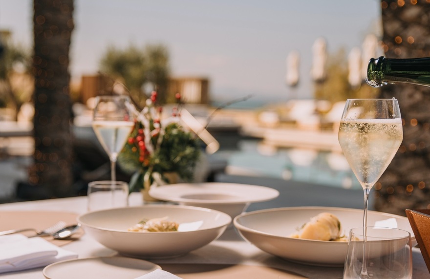 One&Only Aesthesis: Ένα εορταστικό γαστρονομικό ταξίδι στην Αθηναϊκή Ριβιέρα