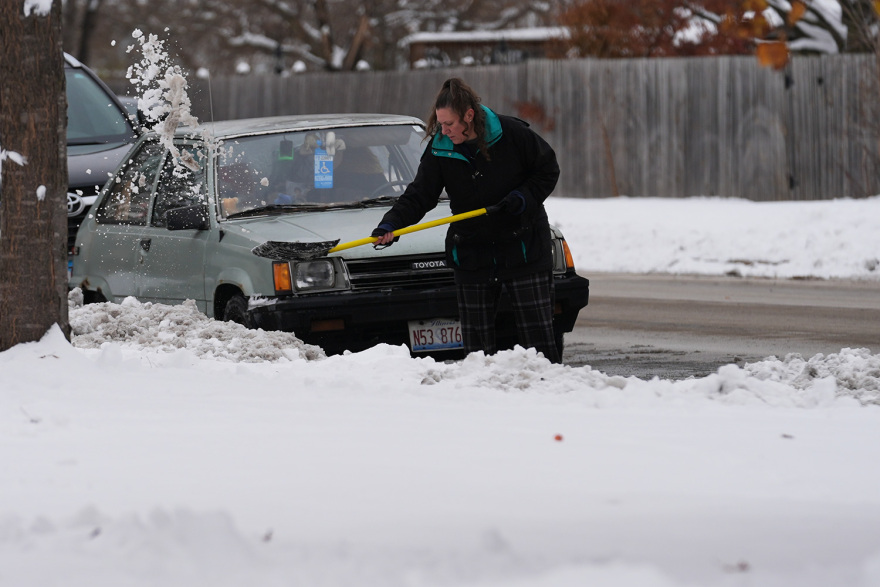 Χειμερινή καταιγίδα σαρώνει τις ΗΠΑ, σοβαρά προβλήματα σε δρόμους και αεροδρόμια, δείτε βίντεο και φωτογραφίες