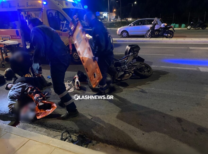 Τροχαίο με εγκατάλειψη στα Χανιά: Στο νοσοκομείο οδηγός μηχανής - Δείτε φωτογραφίες