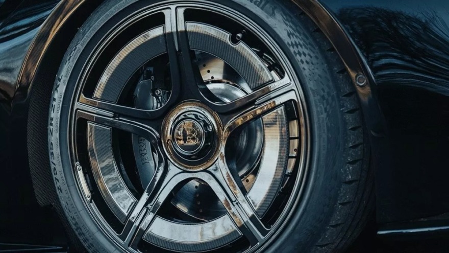 Η Brabus δημιουργεί ένα εκρηκτικό κουπέ 