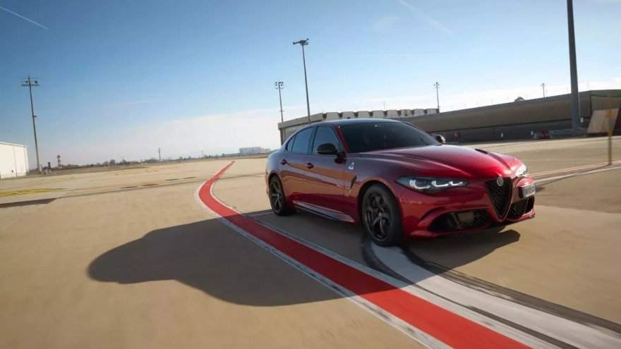 Οι ξεχωριστές εκδόσεις των Alfa Romeo Giulia και Stelvio Quadrifoglio