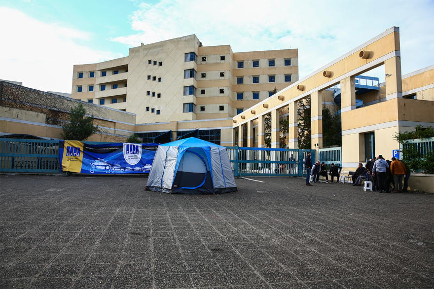 Συνεχίζεται η απεργία των ταξί, σε εξέλιξη η συγκέντρωση στο Υπουργείο Μεταφορών - Δείτε φωτογραφίες