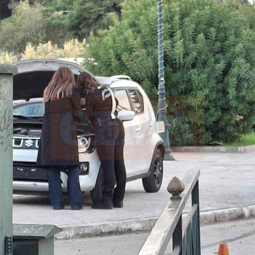 Βάνα Μπάρμπα: Της έκοψαν κλήση για παράνομο παρκάρισμα - Το όχημά της ήταν σταθμευμένο χωρίς πινακίδες