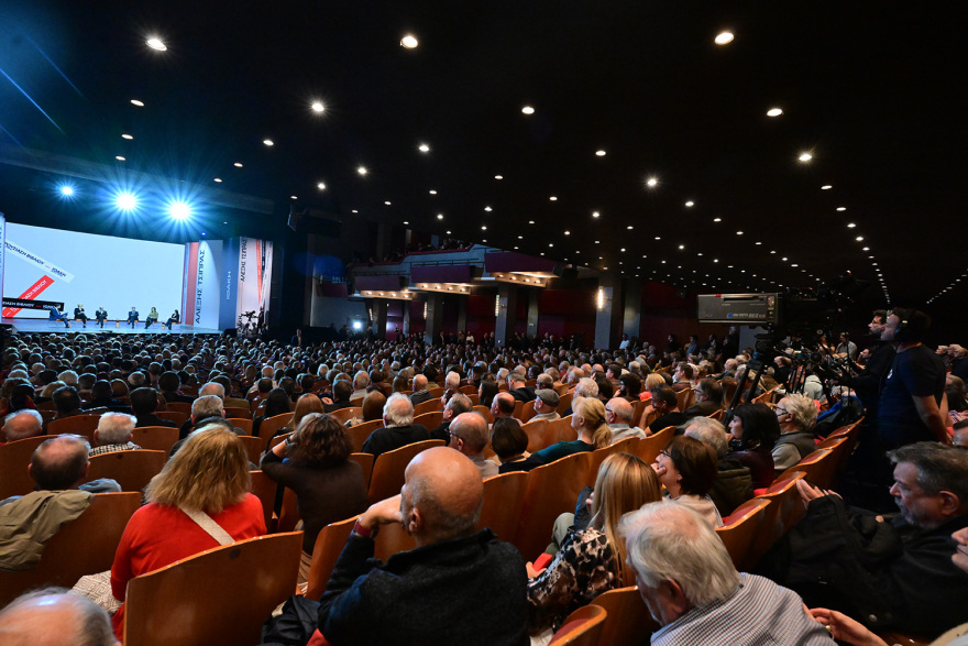 Νέο κόμμα με αυτοοργάνωση προανήγγειλε ο Τσίπρας και είπε ότι τα κόμματα του προοδευτικού χώρου έχουν κλείσει τον κύκλο τους